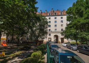 Budova, v ktorej sa apartmán nachádza