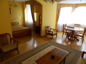 Posezení v ubytování Hotel Obolon