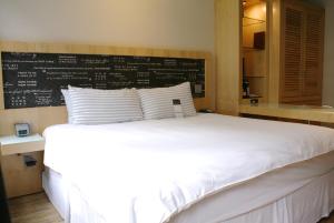 Letto o letti in una camera di TRYP by Wyndham New York City Times Square - Midtown