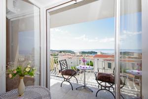 Balkón alebo terasa v ubytovaní Makarska sea view rooms