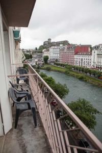 Un balcón o terraza de Hôtel Sainte Suzanne