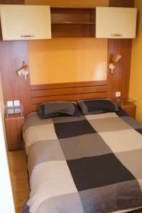 a pair of beds in a room at Camping Moraira in Moraira