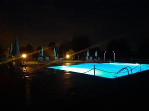 Bazén v ubytování Agriturismo Trebis nebo v jeho okolí