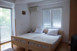 Katil atau katil-katil dalam bilik di Central Apartment Ohrid