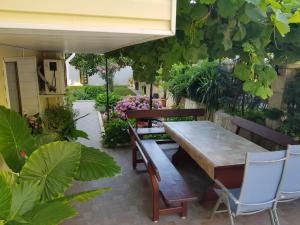 Zahrada ubytování Vladimirov Guest House