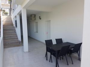 Fotografie z fotogalerie ubytování Sea view apartment with a huge terrace v destinaci Pisak