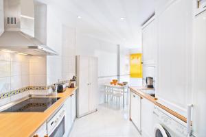Los Olivos 2 bedroom apartment - sleeps 6 Nr San Pedro ...