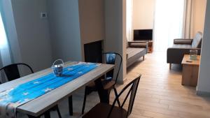 A television and/or entertainment centre at Nicol's Casetta