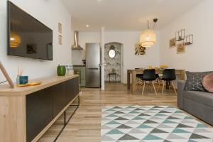 TV a/nebo společenská místnost v ubytování Apartment Lara