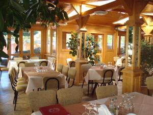 Restaurace v ubytování Hotel Ami