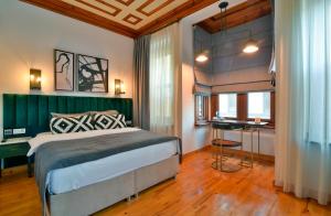 
Кровать или кровати в номере Istanbul Life Hotel
