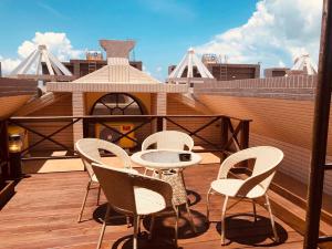 Svalir eða verönd á 晴空桂冠 Clear Sky Laurel Hotel