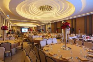 Restaurace v ubytování Greenleaf Hotel Gensan + 19 fotografií