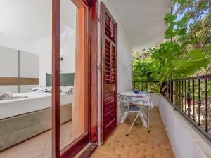 Balkón nebo terasa v ubytování Apartment Rubin-12 by Interhome