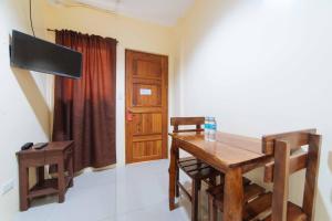 Gallery image of RedDoorz near New Government Center in Bacolod