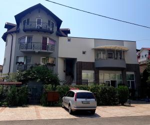 Foto dalla galleria di Pensiunea Beny a Târgu Jiu