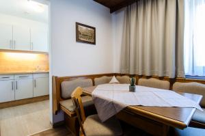 Łóżko lub łóżka w pokoju w obiekcie Chalet Sofie