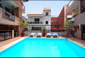 Bazén v ubytovaní Apartment Paraiso alebo v jeho blízkosti