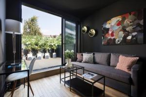 Gallery image of Contemporary Boutique Residence in London