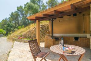 Patio alebo iná vonkajšia časť ubytovania Can Capet