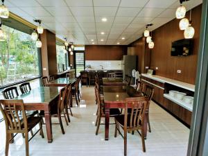 Restaurace v ubytování 風鈴鐵道包棟Villa莊園-全新電梯景觀莊園