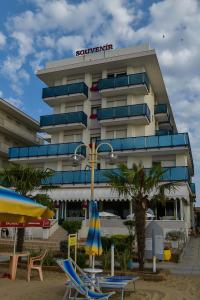 Bazén v ubytování Hotel Souvenir nebo v jeho okolí