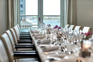 Restoran atau tempat lain untuk makan di Copenhagen Island Hotel