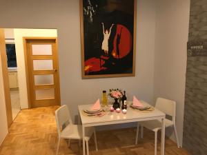 Fotografia z galérie ubytovania Rent0nline Hoża Apartment Center Metro vo Varšave