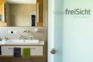 Koupelna v ubytování Hotel Freisicht