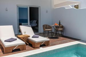 A piscina localizada em Avra Mykonos ou nos arredores