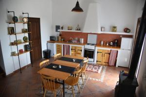 Gallery image of Karpofora Traditional Guesthouse in Miléai