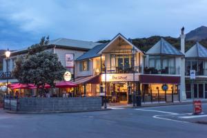 Gallery image of Akaroa Waterfront Apartment in Akaroa