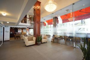 Lobbyen eller receptionen på Hoang Yen Hotel - Phu My Hung