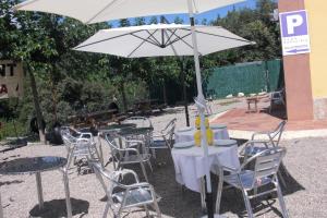 Fotografia z galérie ubytovania Ca La Conxita Hostal & Restaurante v destinácii La Vajol