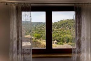 Nespecifikovaný výhled na hory nebo výhled na hory při pohledu z apartmánu