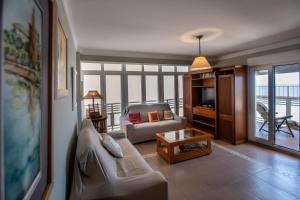 Posedenie v ubytovaní Apartamento Paseo Maritimo 27