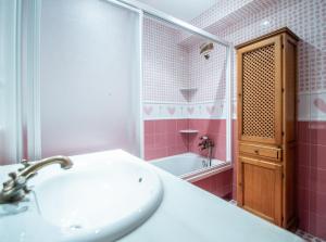 Kúpeľňa v ubytovaní Apartamento Paseo Maritimo 27 + 36 fotografií