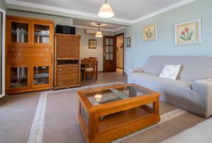 Posedenie v ubytovaní Apartamento Paseo Maritimo 27