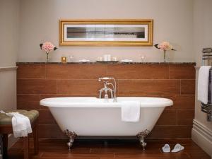 Ένα μπάνιο στο Actons Hotel Kinsale