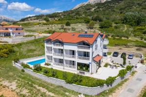 Nespecifikovaný výhled na hory nebo výhled na hory při pohledu z bed and breakfast