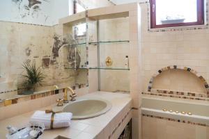 Kúpeľňa v ubytovaní Umbra Idris Holiday Home + 37 fotografií