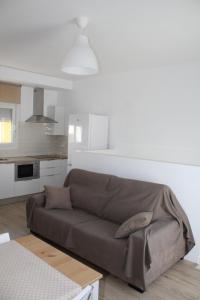 Kuchyňa alebo kuchynka v ubytovaní Apartamentos Angelita Plaza Beach