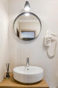Ванная комната в Contrada del Nonno Apartments (city center - private parking on-site)