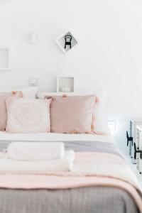 Postel nebo postele na pokoji v ubytování Cosy Place by LoftAffair