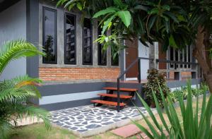 Taman di luar Midtown Sukhothai
