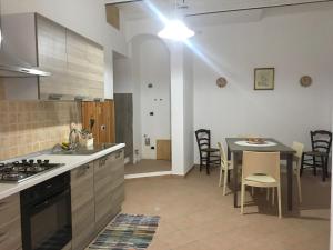 Kuhinja oz. manjša kuhinja v nastanitvi Visit.Antonimina | home
