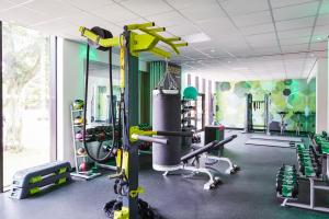 Fitness centrum a/nebo fitness zařízení v ubytování Mercure St Helens