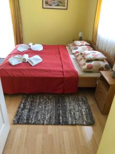 Posteľ alebo postele v izbe v ubytovaní Green Park Apartment