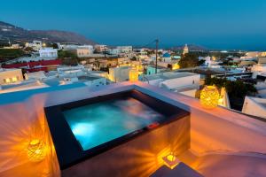 Πισίνα στο ή κοντά στο Pasithea Suites