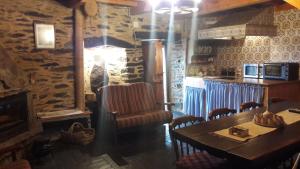 Kuchyň nebo kuchyňský kout v ubytování Casa rural Albina